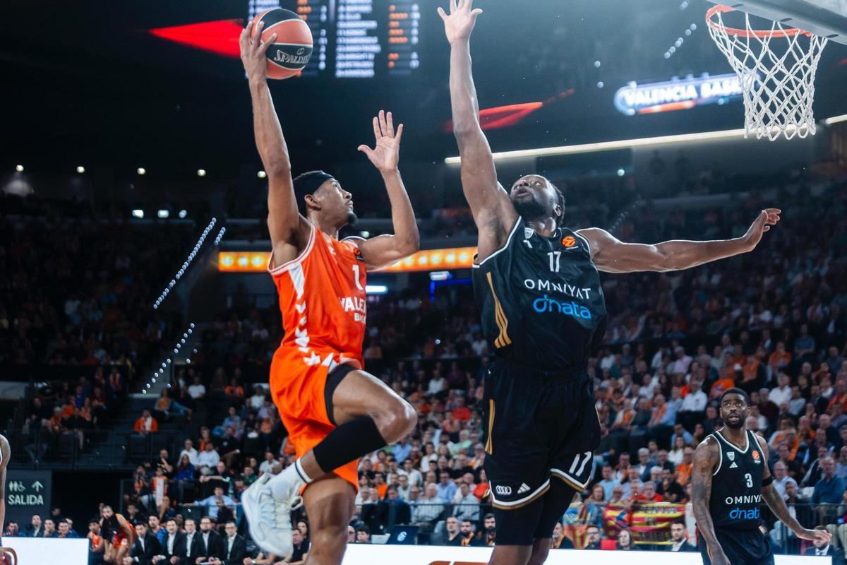 Kameron Taylor, clave en la victoria taronja.