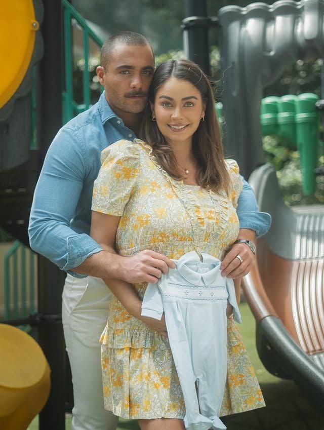 Claudia Martín y Carlos Saíd confirman que serpan papás de un niño