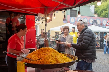 Danzas típicas, degustaciones y propuestas