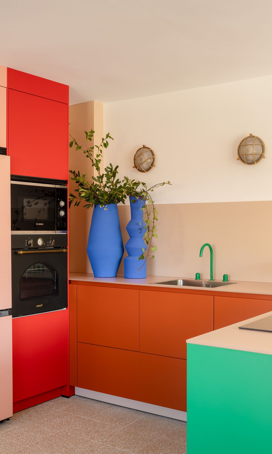 Cocina con mucho color