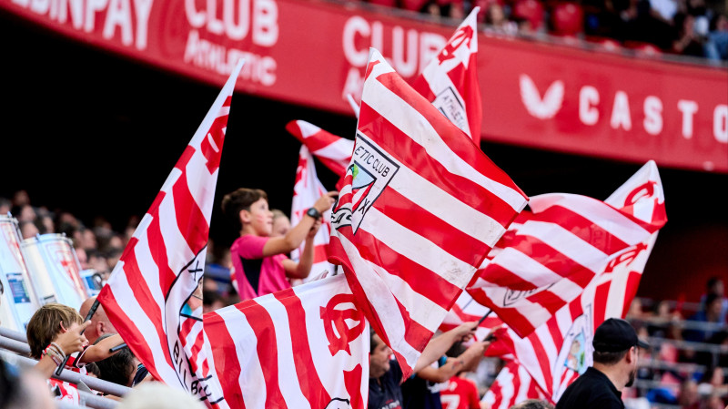 El estadio de San Mamés rugió con 9.958 espectadores ante el Real Madrid