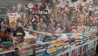 Titirilquén te alegra la vida: los chilenos 31 Minutos en el Tiny Desk de la radio pública estadounidense | la diaria