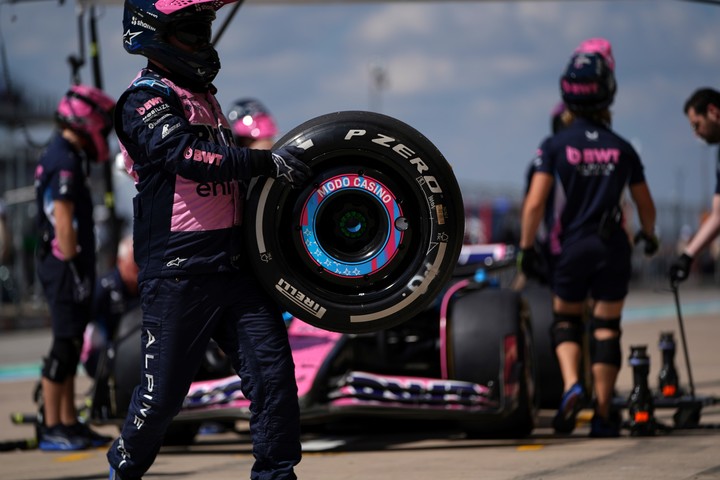 Alpine tardó 6 segundos en cambiarle los neumáticos a Gasly.