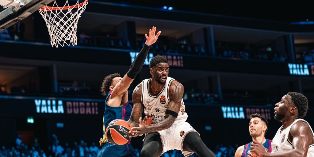 El Barça paga caro el largo e histórico viaje a Dubái