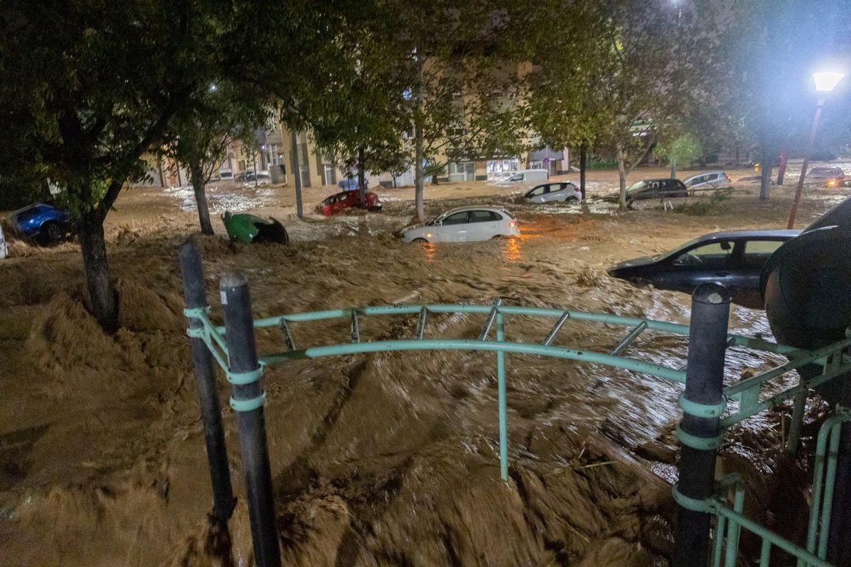 Imagen de Miguel Ángel Montesinos en Paiporta, cuando quedó atrapado en el parque infantil.