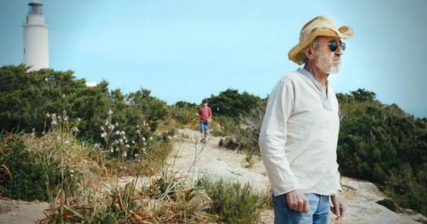 una historia que emociona con Mediterráneo de fondo