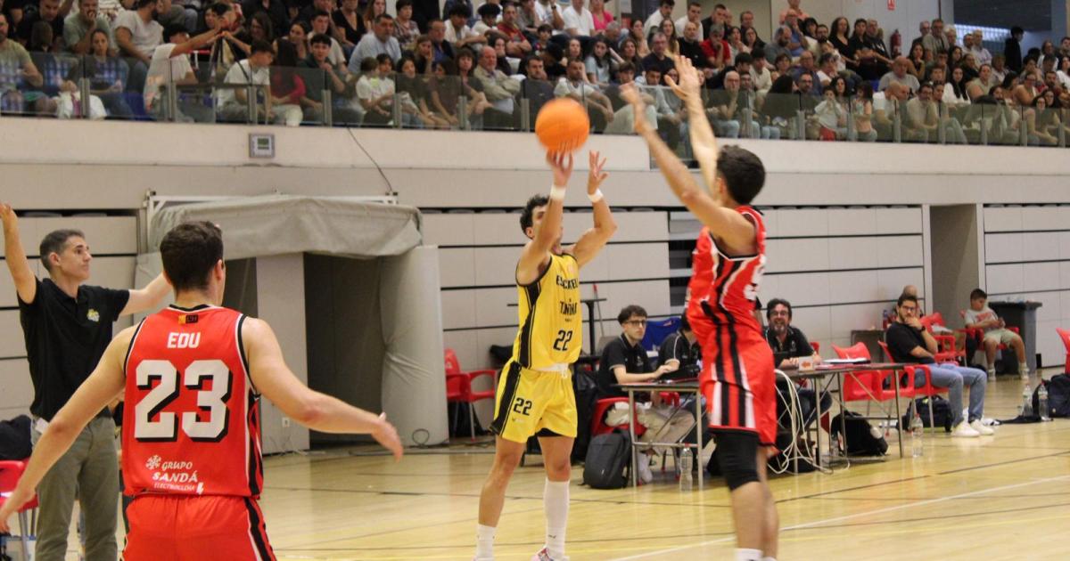 Otra ocasión en modo de derbi para el CB Es Castell