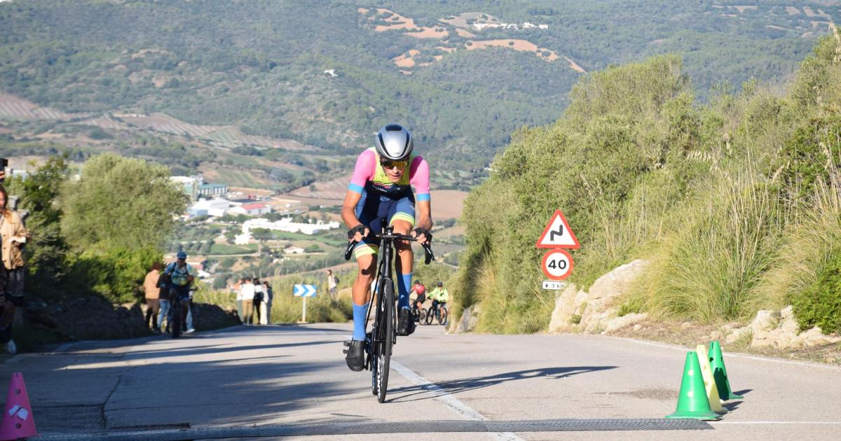 Álvarez y Del Carmen, los primeros en llegar a la cumbre