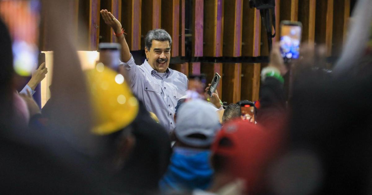 Maduro ordena a los venezolanos iniciar una «huelga general» en caso de ataque contra el país