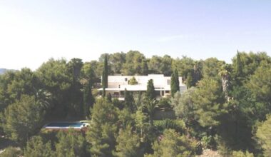 Dos arquitectas de Ibiza, reconocidas por la Universidad de Alicante