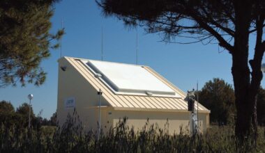 Indra consigue dos contratos de la Agencia Espacial Europea para vigilancia y navegación satelital