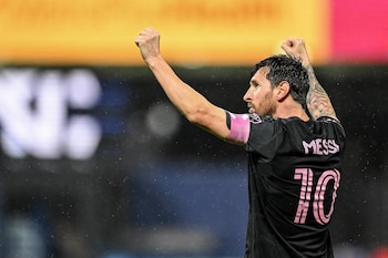 Messi se encamina a seguir