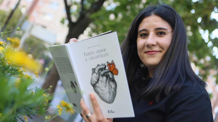 @puritananosoy publica el poemario ‘Entre amor y cicatrices’