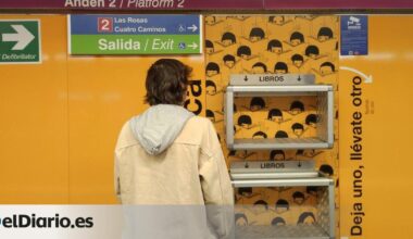 El fracaso de Metrotecas, el sistema para intercambiar libros en Metro de Madrid que viajeros confunden con papeleras