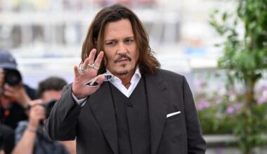El bonito detalle de Johnny Depp con una escuela de música valenciana afectada por la DANA