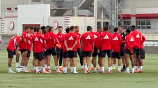 Confirmación de Nianzou y susto de Januzaj en el último entrenamiento del Sevilla