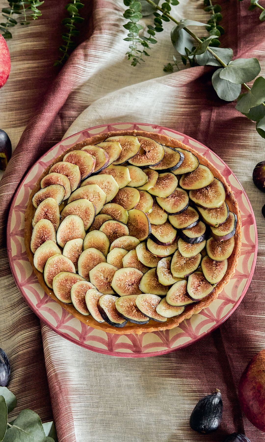 Su tarta de limón e higos