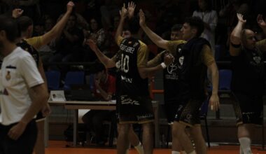 El Balonmano Salamanca logra su primer triunfo de la temporada