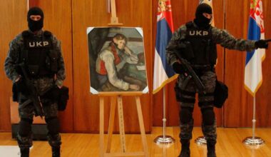 Tres minutos y cuarenta segundos en el Louvre: el golpe que devuelve a escena a los Pink Panthers - infoLibre