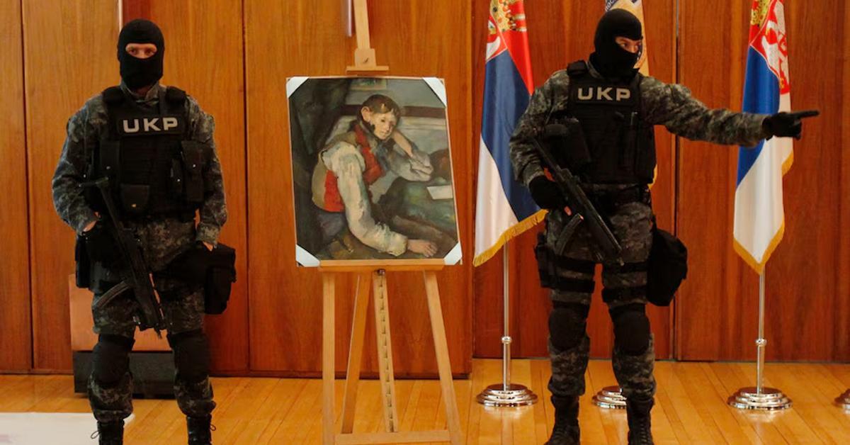 Tres minutos y cuarenta segundos en el Louvre: el golpe que devuelve a escena a los Pink Panthers - infoLibre