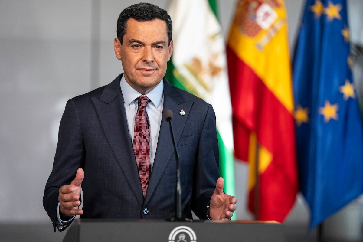 Moreno Bonilla anuncia la dimisión de la consejera de Salud de Andalucía por la crisis de los cribados | Sociedad