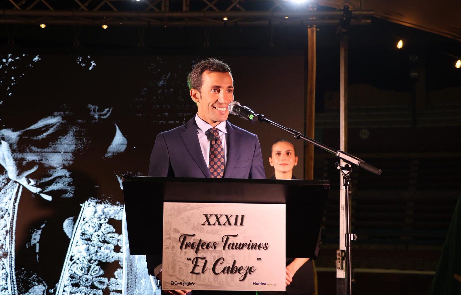 David de Miranda recibe el Premio Taurino ‘El Cabezo’ a triunfador de Colombinas