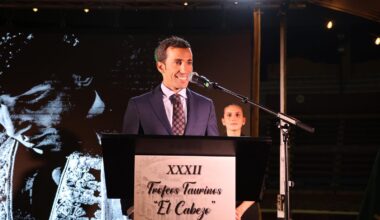 David de Miranda recibe el Premio Taurino ‘El Cabezo’ a triunfador de Colombinas
