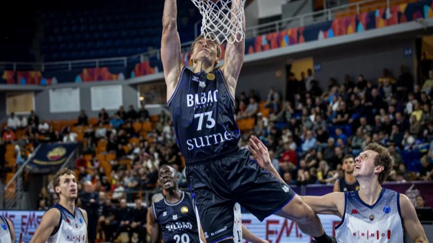 El Surne Bilbao Basket conquista en Brno la victoria más amplia de su historia (51-105)