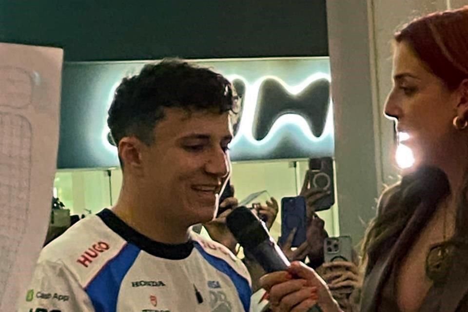 El francés Isack Hadjar se mostró sorprendido por el cariño de la afición mexicana.