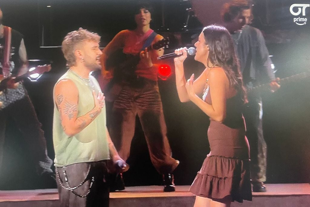 Actuación de Dani Fernández y Valeria Castro en OT