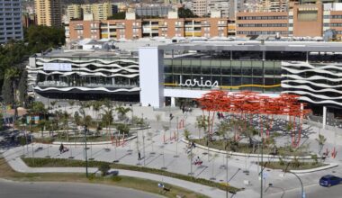 ¿Qué tiendas abren en Málaga este 12 de octubre, Fiesta Nacional de España?