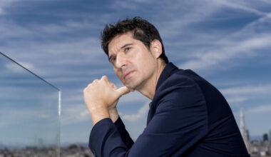 Paco Cerdà, Premio Nacional de Narrativa 2025 por su obra 'Presentes'