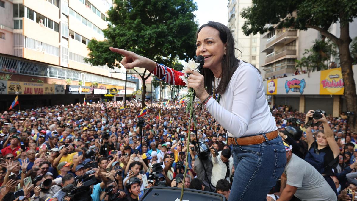 Consejo Noruego de la Paz suspende procesión de antorchas por Nobel a María Corina Machado; otra ONG lo realizará