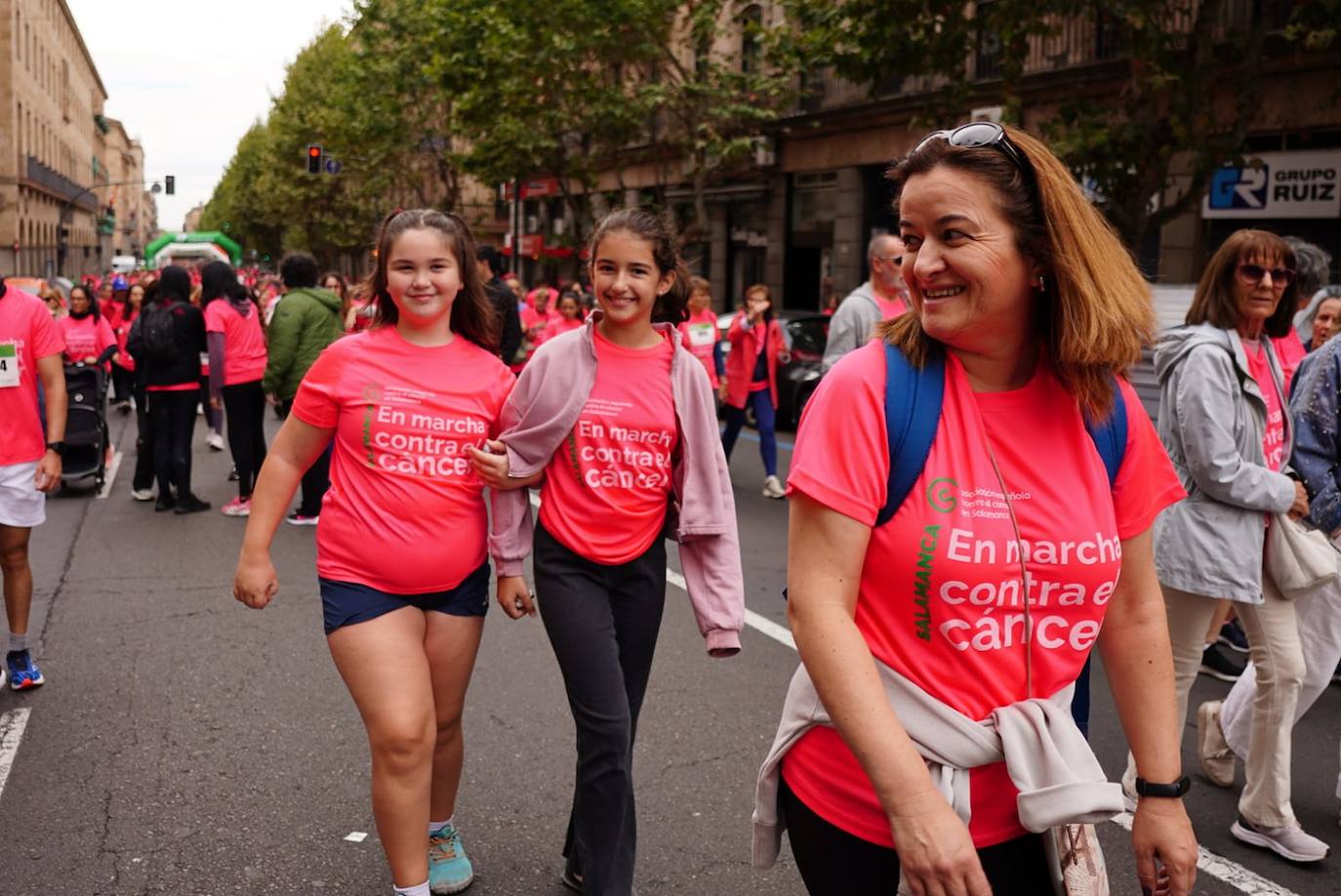 Salamanca 'se tiñe' de rosa por el cáncer