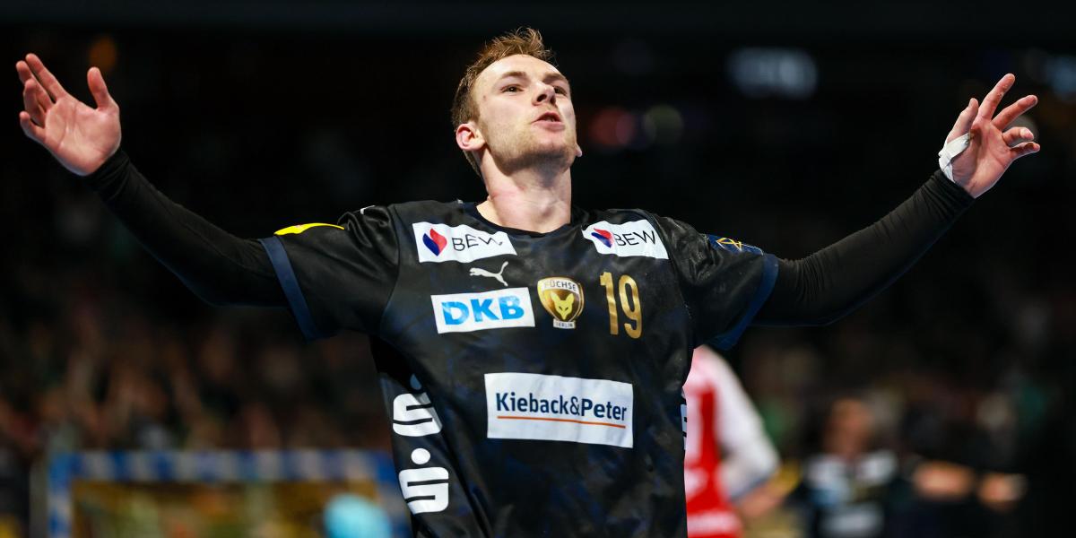 ¡Increíble! Mathias Gidsel deleita al mundo y se inventa un gol de basket en el balonmano