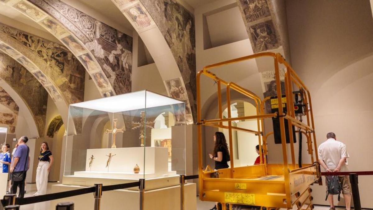 El MNAC tacha de ilegal que la jueza autorice a Sijena a entrar a sus almacenes en busca de más pinturas