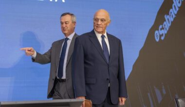 El Sabadell recomienda rechazar la opa pero su inversor Martínez acepta la oferta