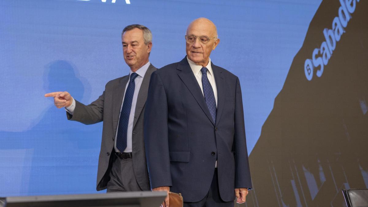 El Sabadell recomienda rechazar la opa pero su inversor Martínez acepta la oferta