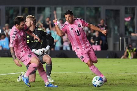 Luis Suárez anotó un doblete con Inter Miami ante Chicago