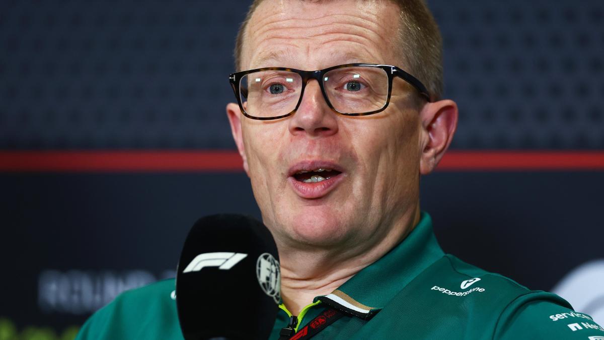 Andy Cowell, director de Aston Martin, se moja sobre la posible retirada de Fernando Alonso