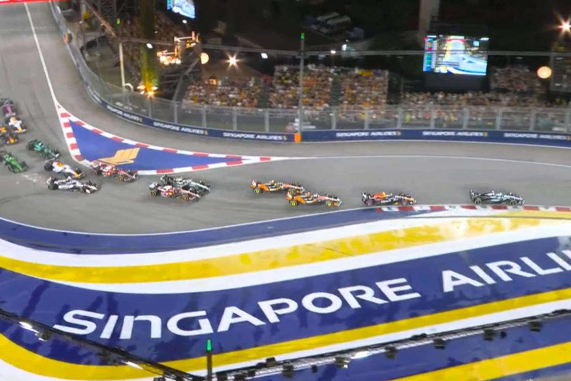 Salida de los McLaren.