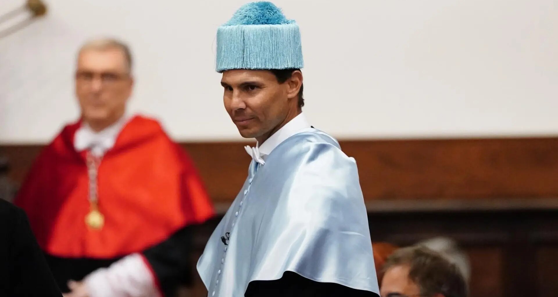 del regalo especial de la Universidad de Salamanca a su hijo dormido