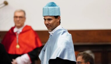 del regalo especial de la Universidad de Salamanca a su hijo dormido