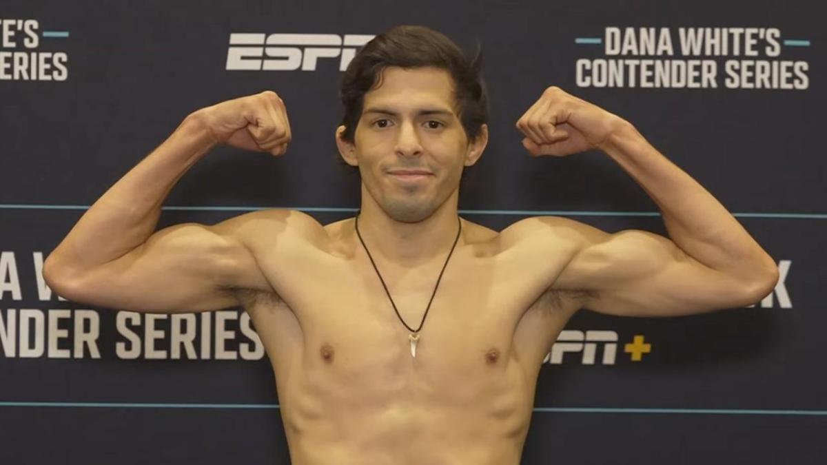 Adrián Luna Martinetti dio el peso y peleará ante Mark Vologdin por un contrato en la UFC