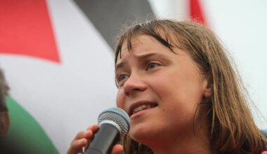 Greta Thunberg minimiza los "maltratos y abusos" israelíes a activistas y pide centrarse en el "genocidio"