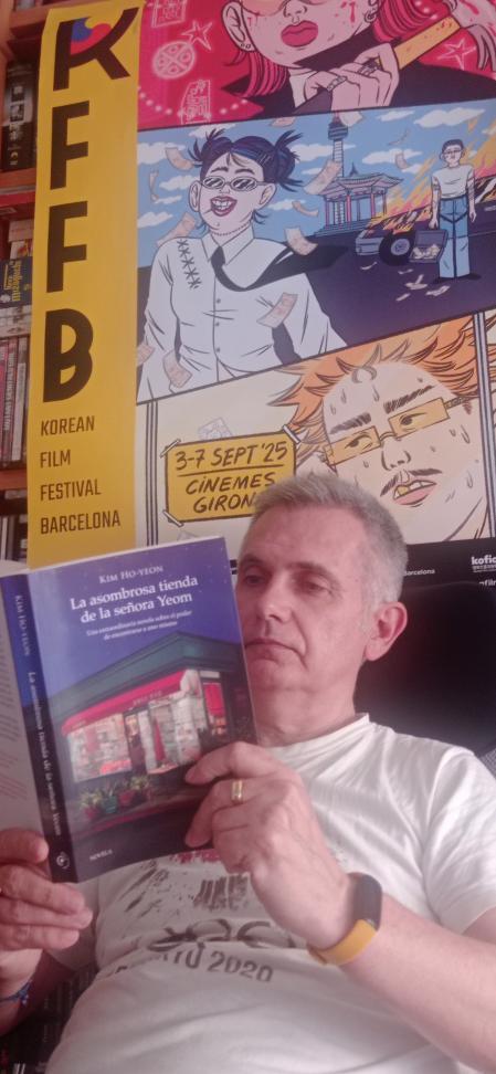 Enrique Galcerán leyendo La asombrosa tienda de la señora Yeom
