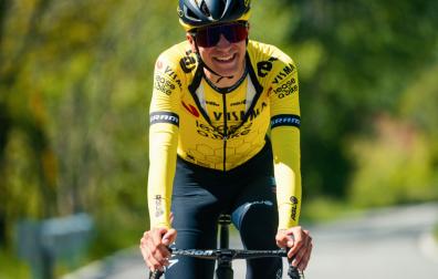 Cian Uijtdebroecks, nuevo corredor del Movistar.