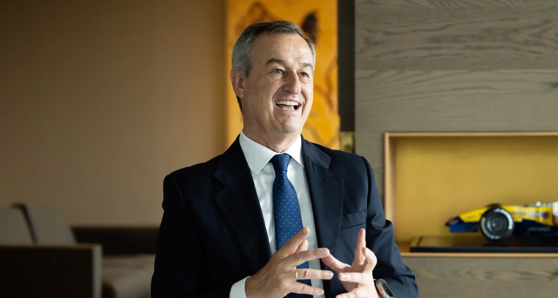 González-Bueno cree que no es "día de represalias" contra David Martínez, el consejero díscolo del Sabadell que apoyó la opa fallida de BBVA