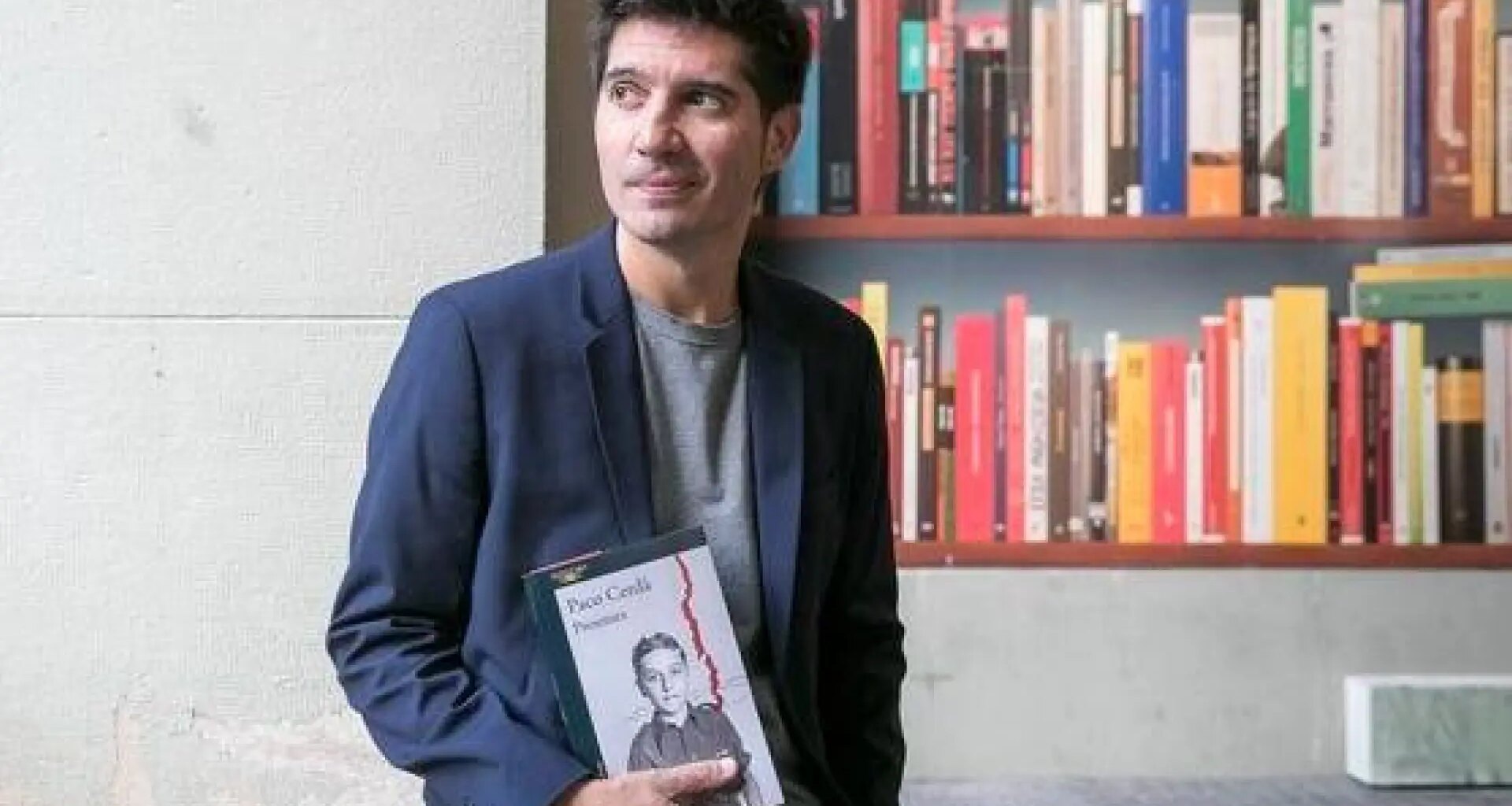 Paco Cerdá, premio nacional de las Letras 2025 por su libro 'Presentes', sobre José Antonio Primo de Rivera