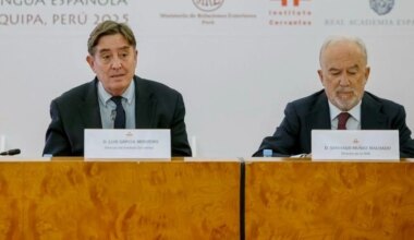 La 'guerra' lingüística y personal entre Luis García Montero y Santiago Muñoz Machado: quién es quién y por qué no se entienden - 20Minutos